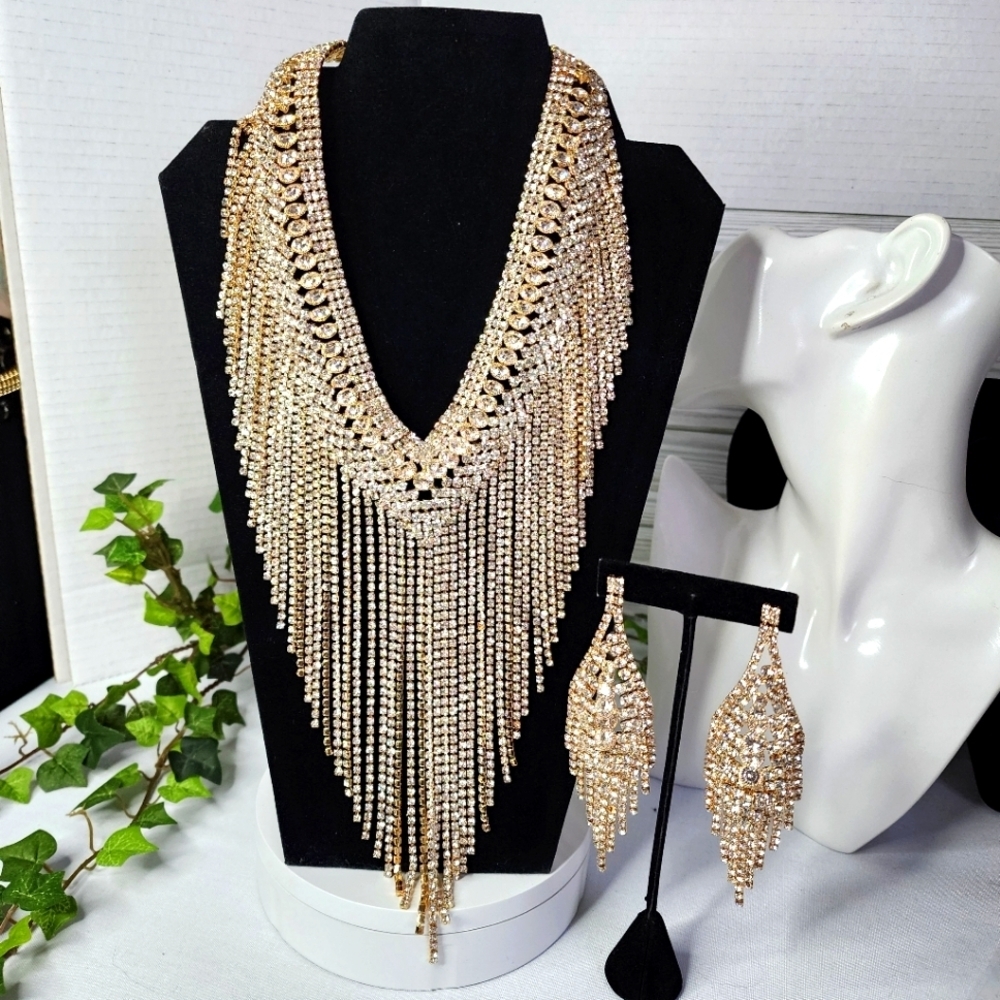 Stunning Bling Statement Gold and Crystal Necklace and Earrings Set New